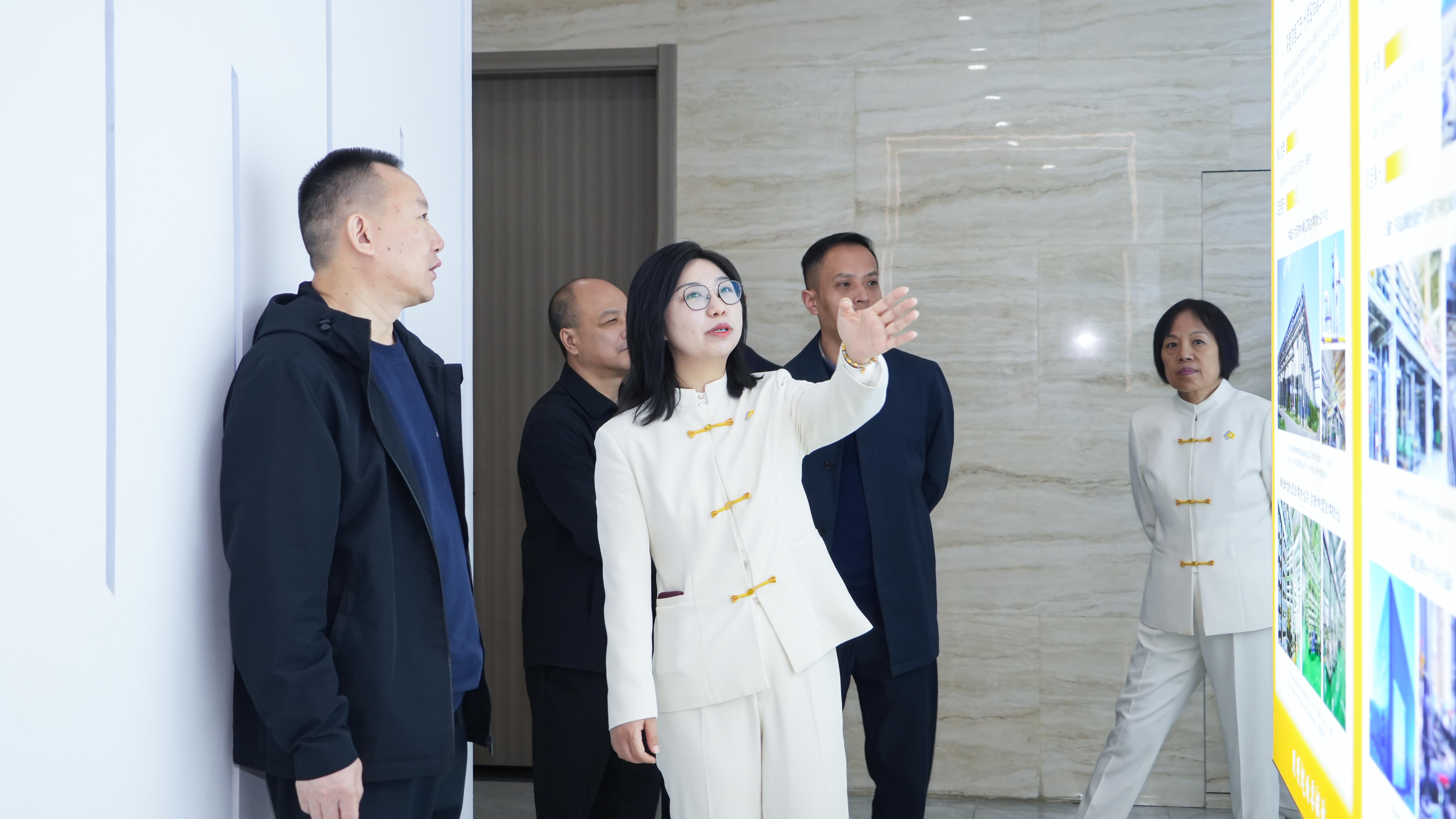 倍头条 | 遂宁市大英县当局辅导莅临欧博ABG官网调查参观 